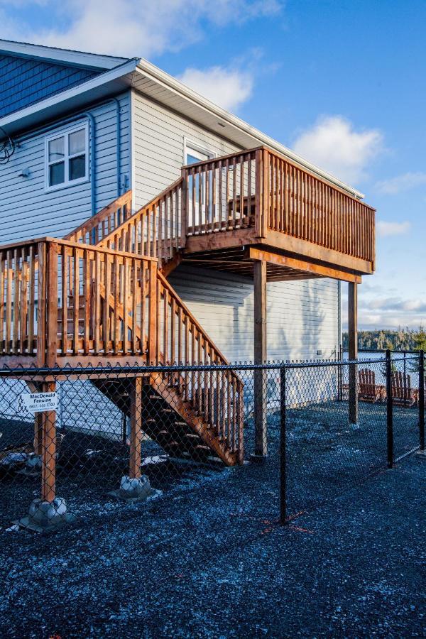New English Point Oceanfront Living With Hot Tub Apartment Head of Jeddore Exterior photo